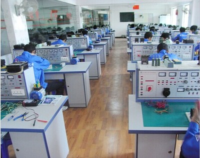 云南省電子信息技工學(xué)校計算機網(wǎng)絡(luò)設(shè)備的安裝與維護(hù)專業(yè)初級中學(xué)生報名指南